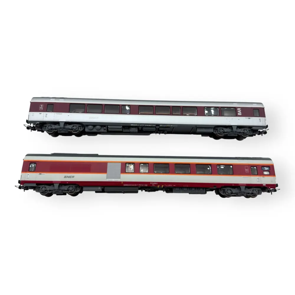 1 voiture bar GC A3rtux, Euraffaire, bordeaux/béton, logo nouilles + 1 voiture (générateur) GC B3Dtux, rouge/béton, logo nouilles - LS Models 40116 - HO 1/87 - SNCF - Ep V - 2R - 2