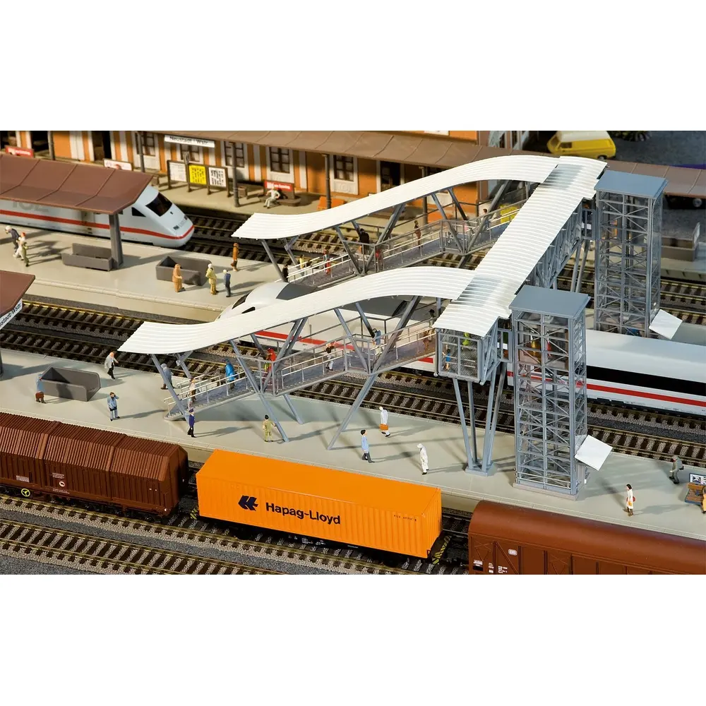 Passerelle de quais Neustadt/Weinstraße FALLER 120110 - HO 1/87 - 3