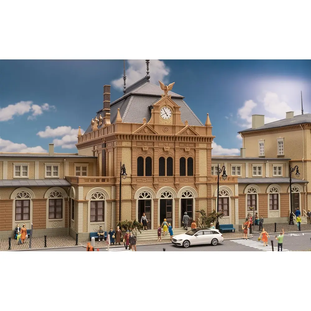 Gare de Neustadt / Weinstr Faller 110132 - HO : 1/87 - EP III - 900 x 284 x 280 mm - 3