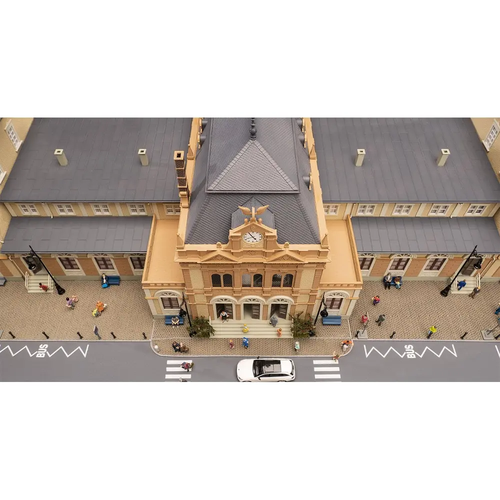 Gare de Neustadt / Weinstr Faller 110132 - HO : 1/87 - EP III - 900 x 284 x 280 mm - 2