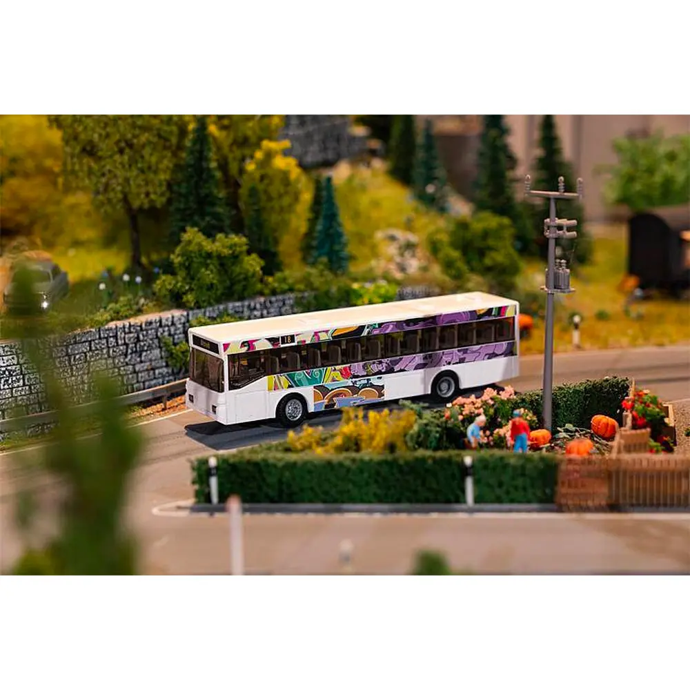 Kit de départ Car System MB 0405 + décorations Faller 161495 - HO : 1/87 - 2