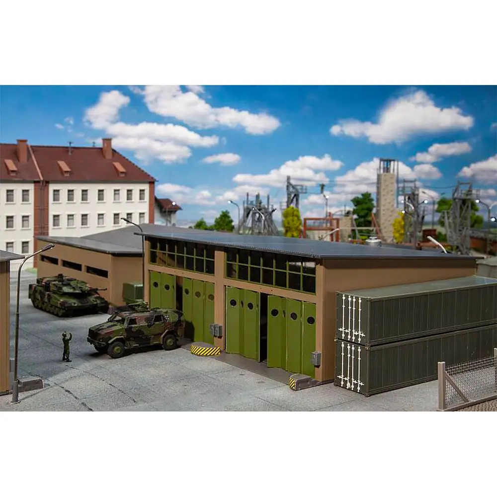 Garage pour véhicules militaire - HO 1/87 ème - FALLER 144103 - 3