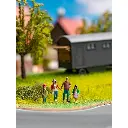 Lot de 7 personnages Parents avec enfants Faller 151666 - HO : 1/87 - 2