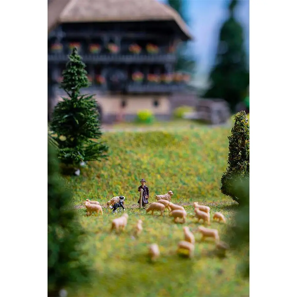 Set de 12 moutons avec bergers et son chien Faller 155901 - N : 1/160 - 2