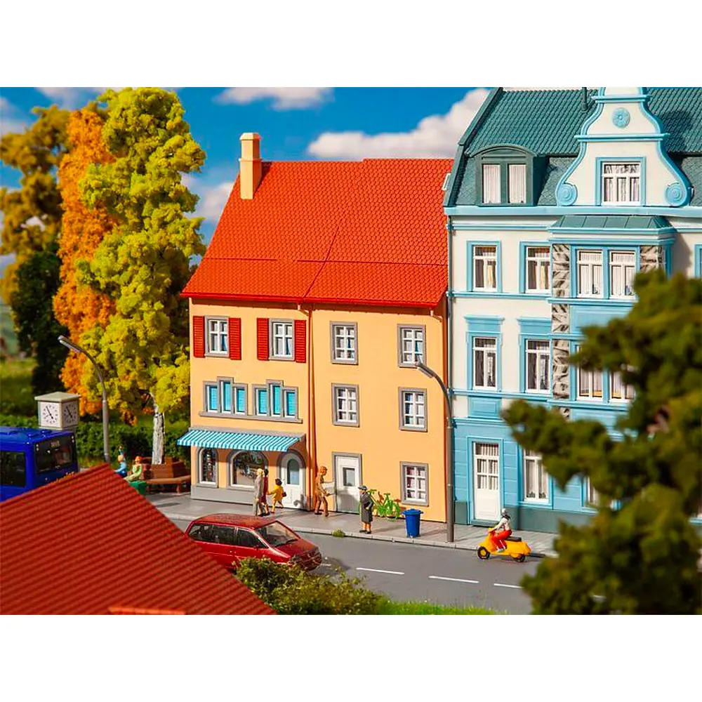 Set de 2 maisons en relief pour petite ville Faller 130711 - HO : 1/87 - EP III - 3