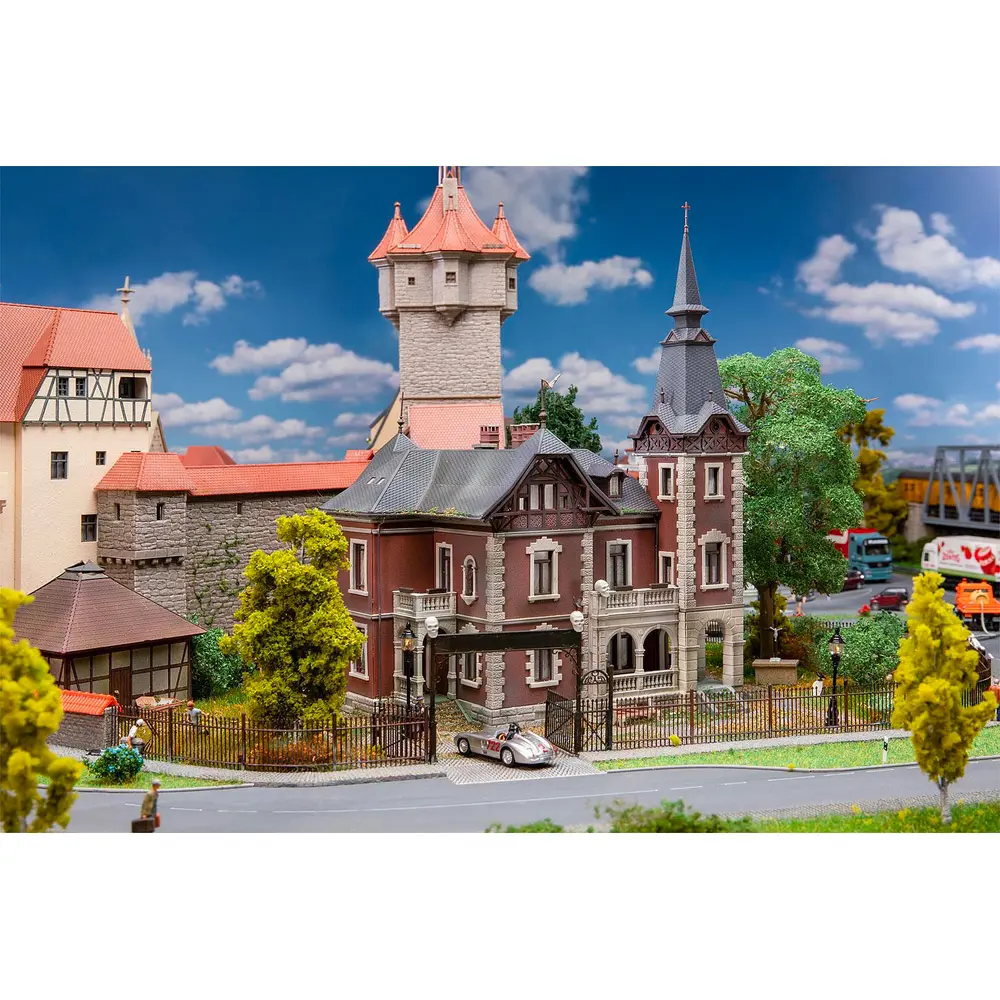 Une Villa de ville - Faller 130646 - HO 1/87 - 186x176x254 - 3