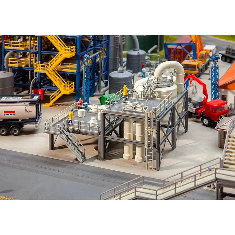 Bâtiment industriel avec conduits - Faller 130179 - HO : 1/87 - EP IV - 3