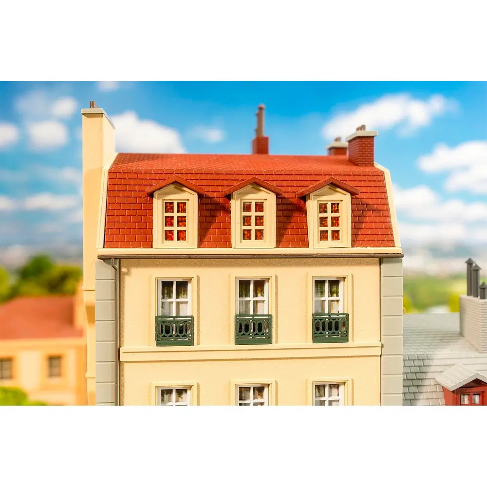 Maison de ville, 6 étages - Faller 130712 - HO 1/87 - EP III - 105 x 111 x 268 mm - 5