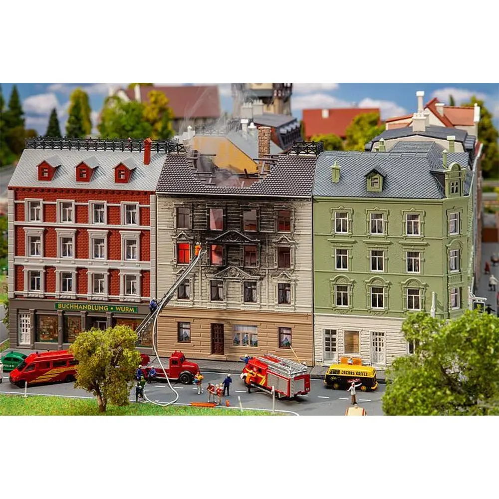 Maison en feu - FALLER 232326 - N 1/160 - EP II - 4