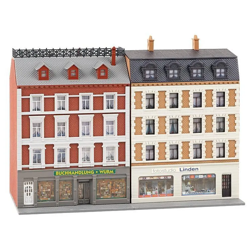 Lot de 2 maisons de ville rénovées avec commerces - Faller 232389 - N 1/160 - 2