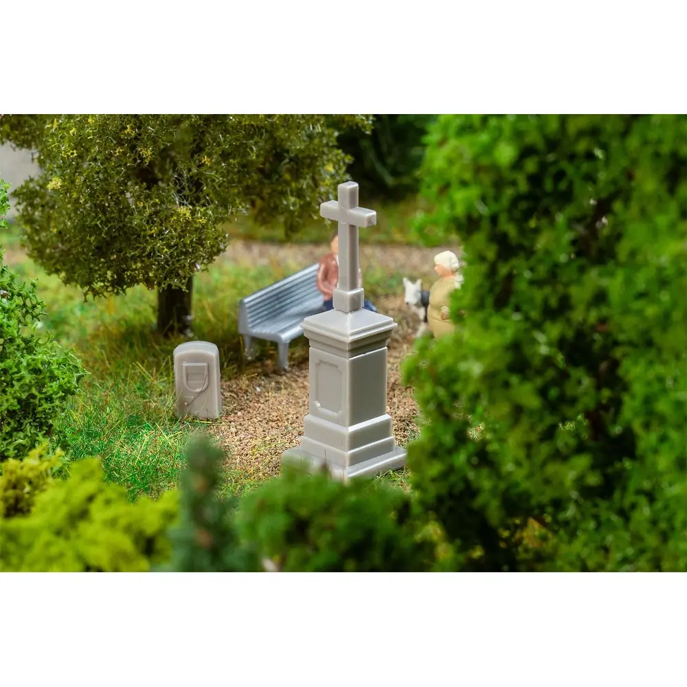 Croix de champ et borne frontière - Faller 180997 - HO 1/87 - Ep I - 2