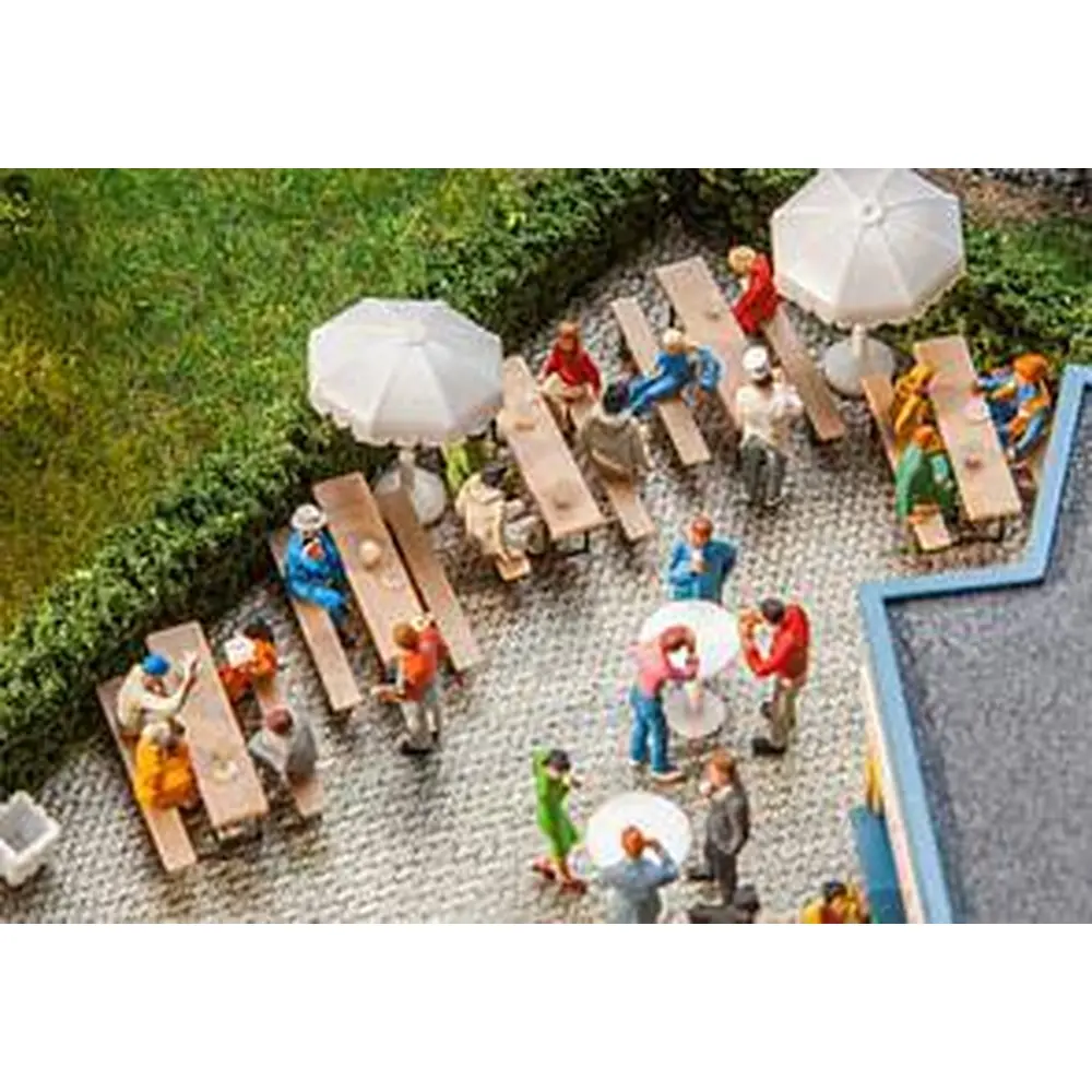 5 tables et bancs de brasserie - Faller 180963 - HO 1/87 - 2