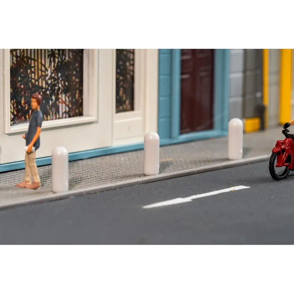 10 Bornes en béton - Faller 180999 - HO 1/87 - Ep.IV - 2