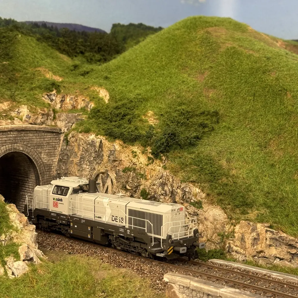 Locomotive diesel Vossloh DE 18, livrée grise - Rivarossi HR2920 - HO 1/87 - DB AG/NorthRail - Ep VI - Analogique - 2R - 7