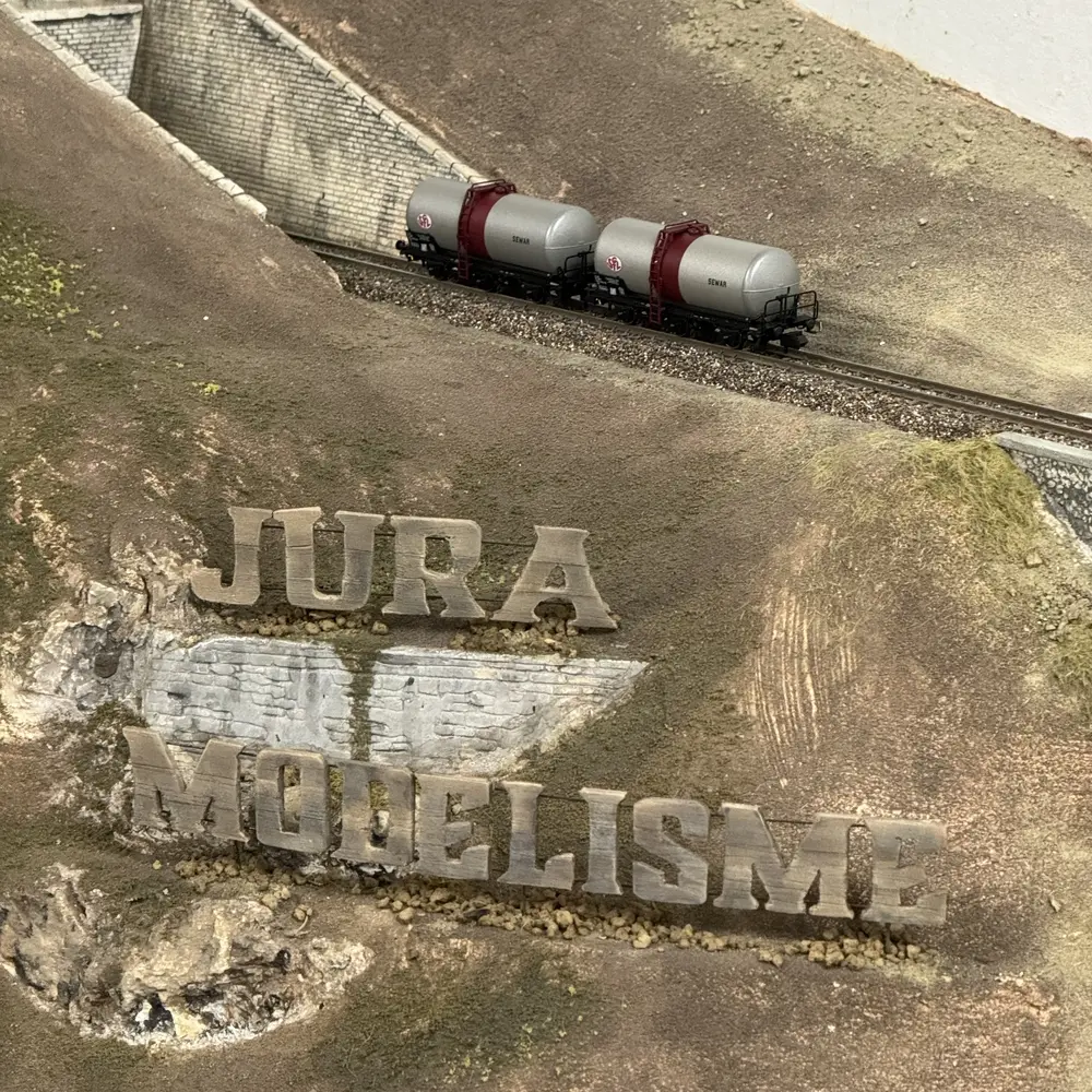 Coffret de 2 wagons citernes à vin à 3 essieux Uh "SGTL SEWAR" - Arnold HN6675 - N 1/160 - SNCF - Ep IV - 2R - 5