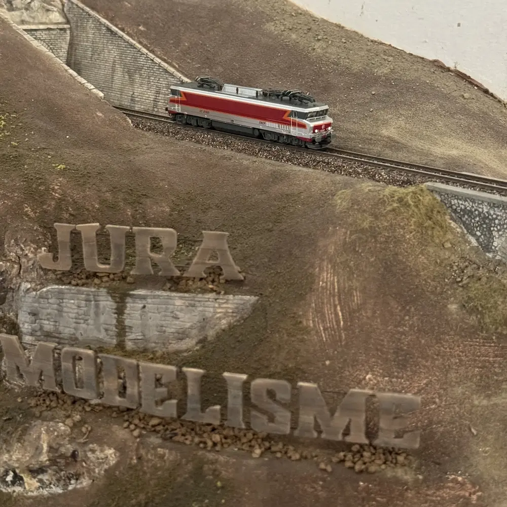 Locomotive électrique CC 21001 - Arnold HN2585S - N 1/160 - SNCF - EP IV - 2R - DCC SON - 6