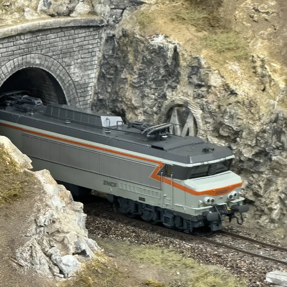 Locomotive électrique CC 6568 - Jouef HJ2427 - HO 1/87 - SNCF - Ep IV-V - Analogique - 2R - 5