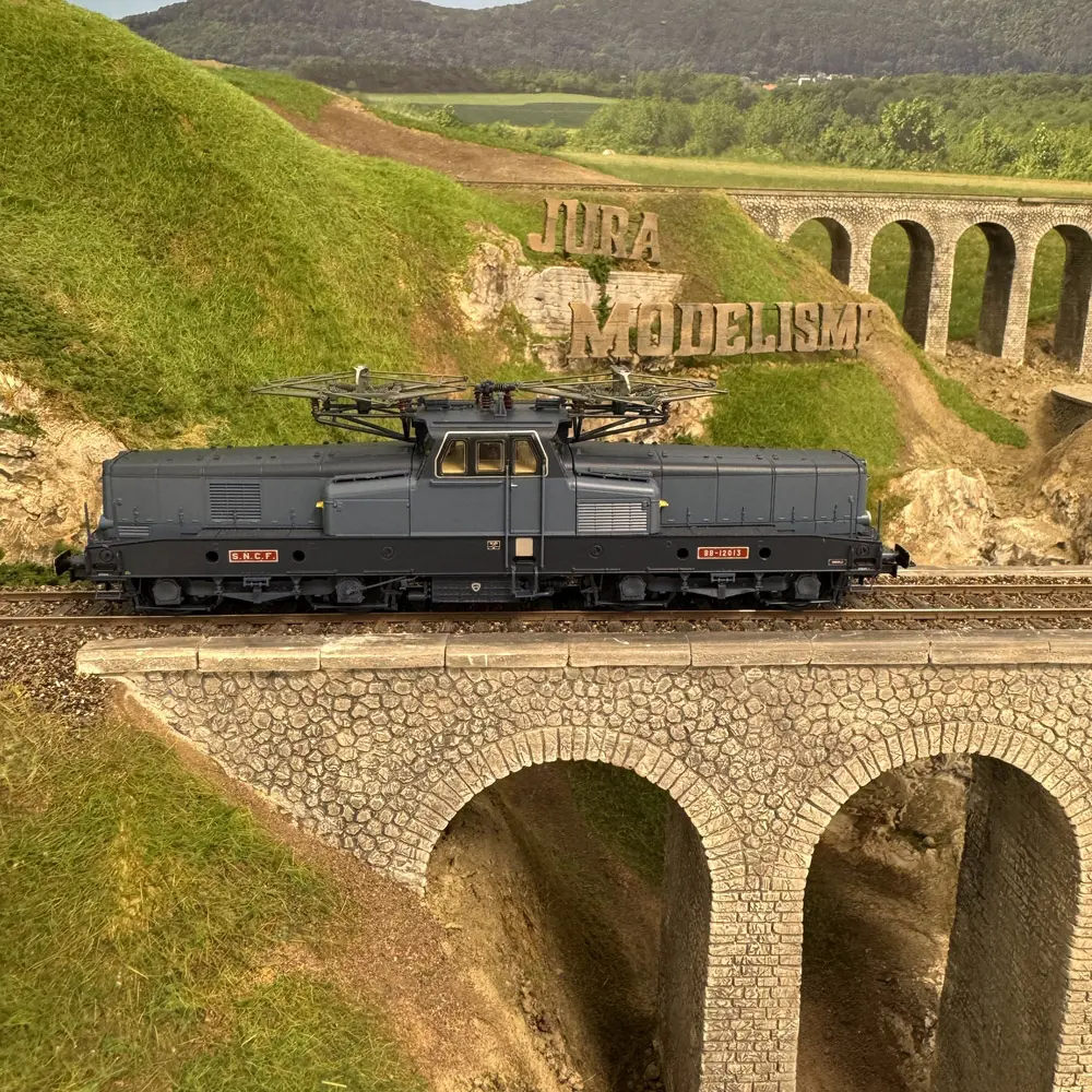 Locomotive électrique BB 12013 - Jouef HJ2449S - HO 1/87 - SNCF - Ep III - Digital sound - 2R - 7