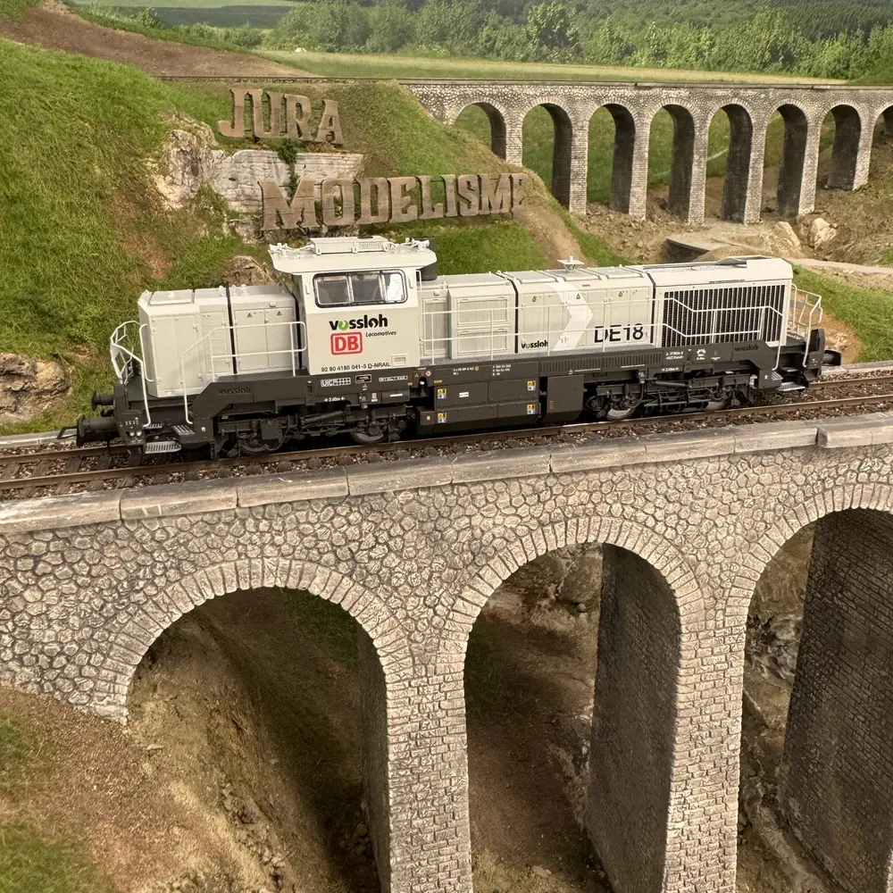 Locomotive diesel Vossloh DE 18 DCC sound - Rivarossi HR 2920S - HO : 1/87 - DB AG - Ep VI - Digital sound - 2R  - 8