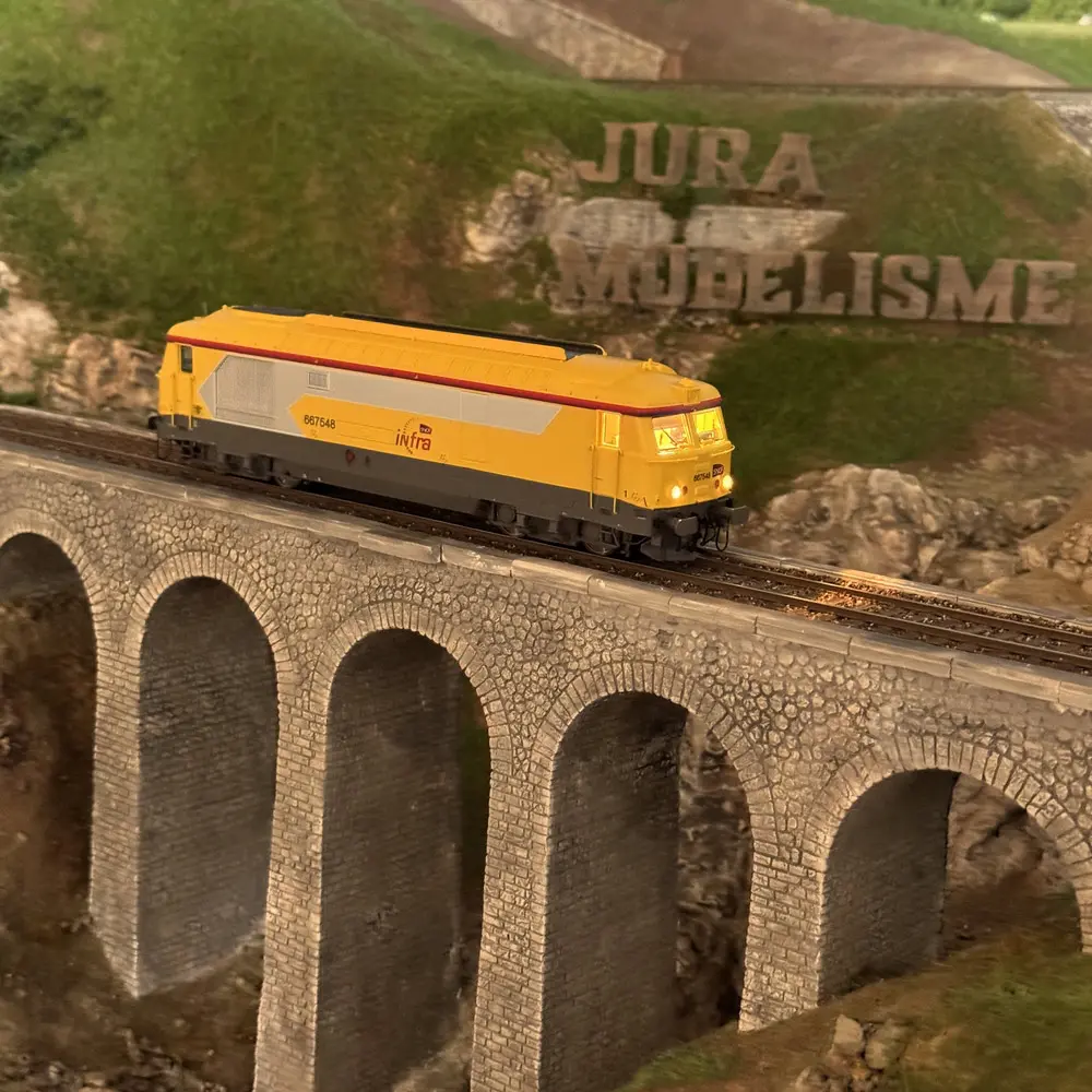 Locomotive diesel électrique BB 667548 "Infra" - Jouef HJ2465S - SNCF - HO 1/87 - EP VI - 2R - DCC SON - 7