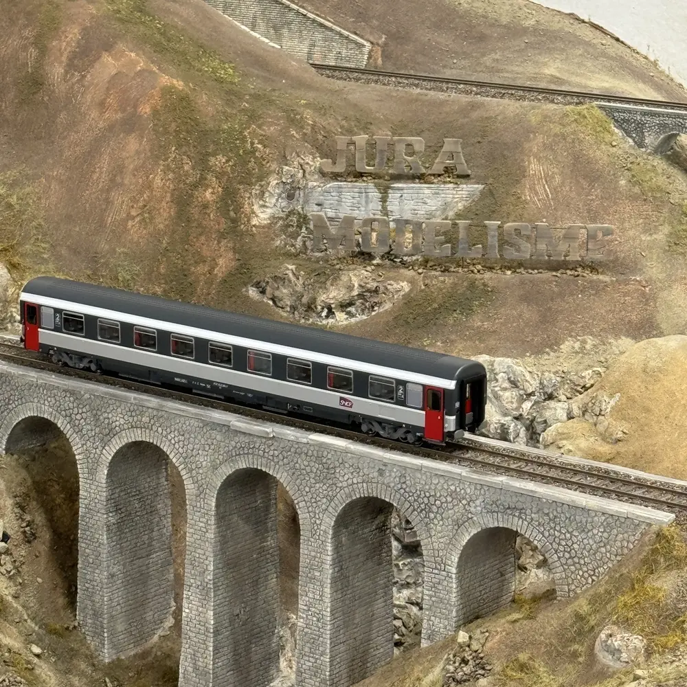 Voiture voyageurs VSE B9u Corail - LS Models 40386 - HO 1/87 - SNCF - Ep VI - 2R - 5