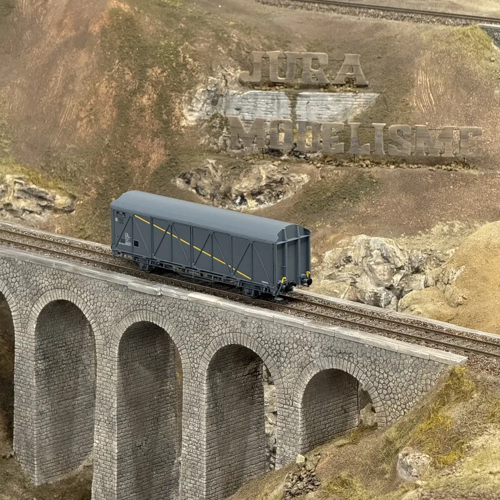 Wagon couvert EVS His parois renforcées "bande jaune" - LS Models 30677 - HO 1/87 - SNCF - Ep V - 2R - 5