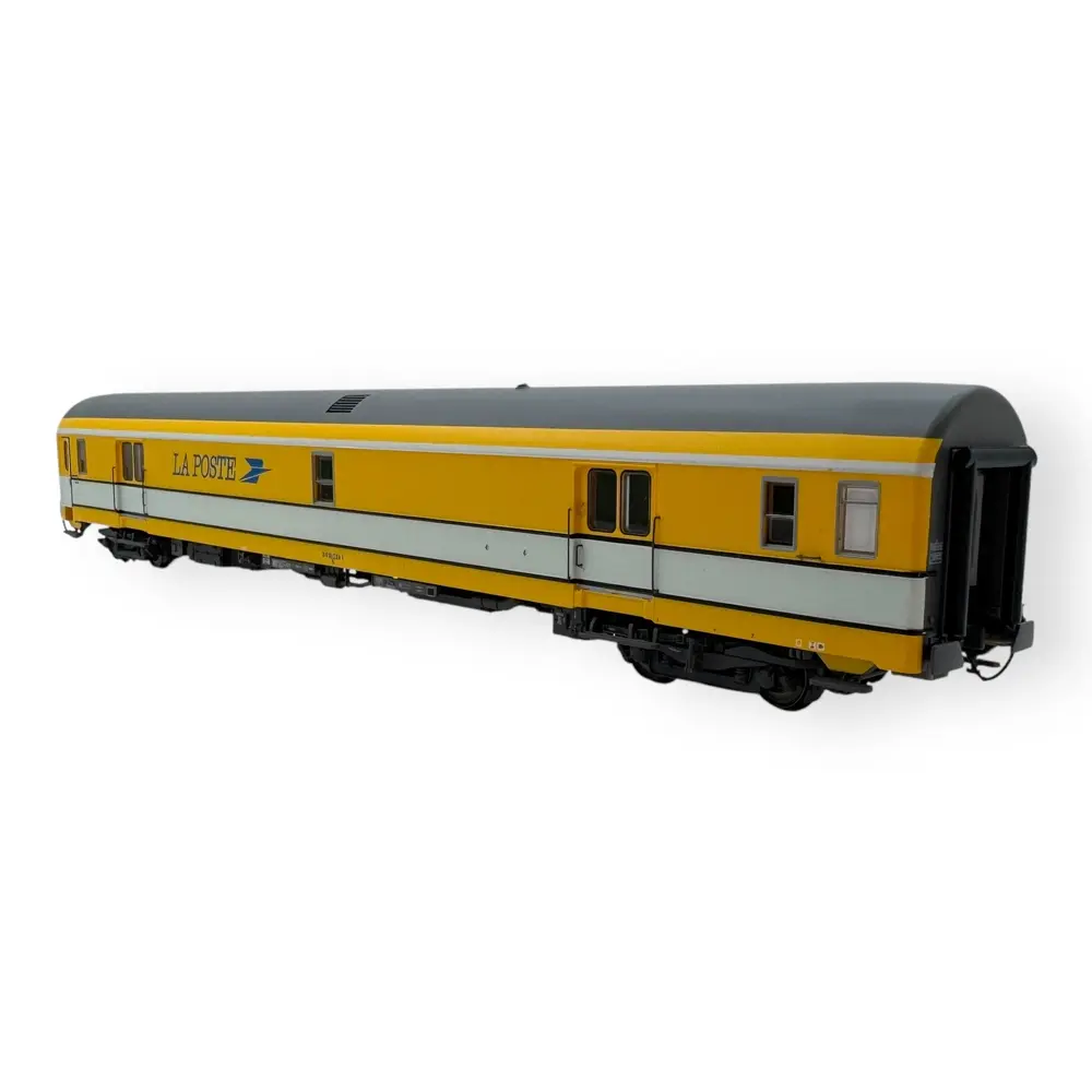 Voiture postale PA UIC livrée jaune/blanche toit gris, bogies Y24X - LS Models 40428 - HO 1/87 - SNCF - Ep IV - 2R - 2