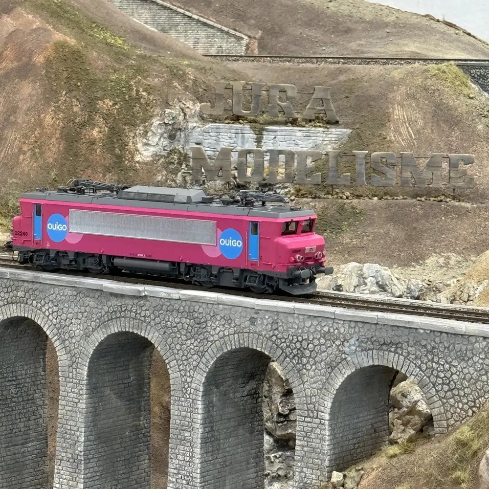 Locomotive électrique BB22240 - LS MODELS 11106 - EP VI - HO 1/87 - SNCF - DC - 5