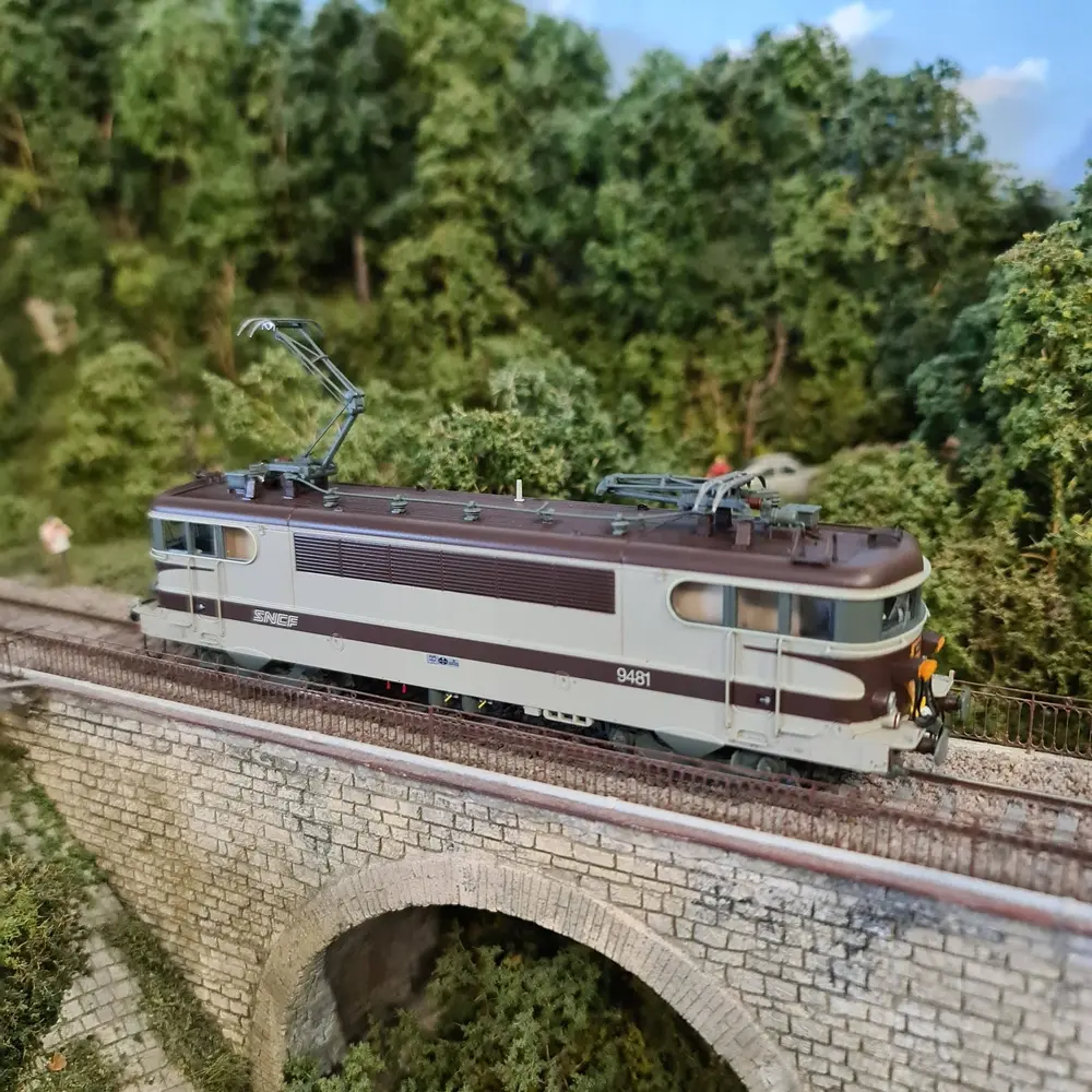 Locomotive électrique BB 9481 VESPA - Ls Models 10224 - HO : 1/87 - SNCF - EP V - 3