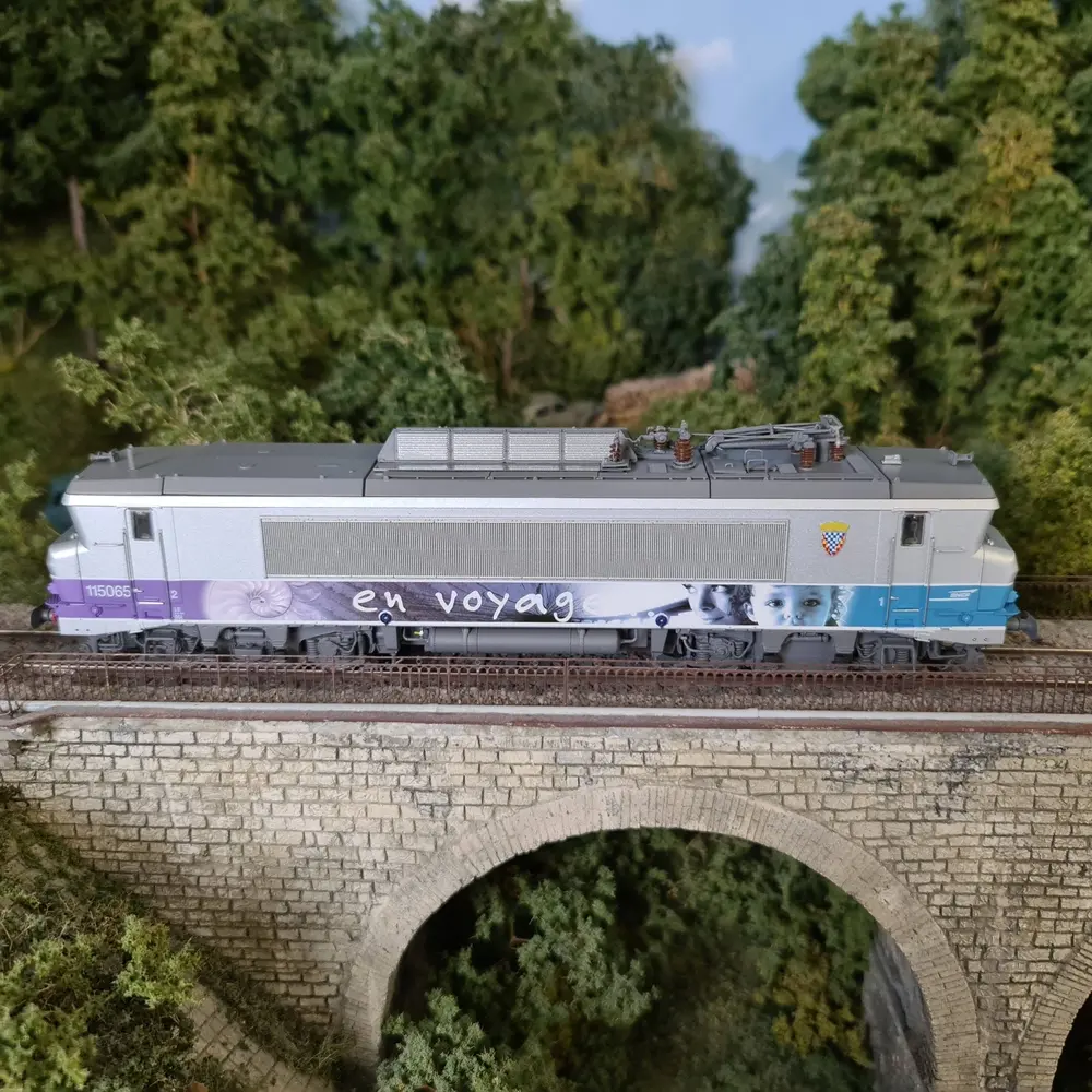 Locomotive électrique BB 15065 "En voyage" - LS Models 10991 - HO 1/87 - SNCF - Ep V - Analogique - 3R - 7