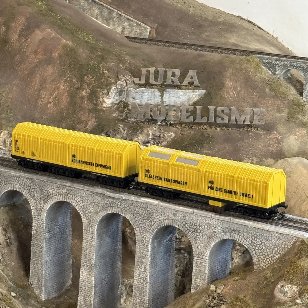 2 wagons nettoyeurs de voies - Lux Modellbau 9660 - HO 1/87 - 3R - 3