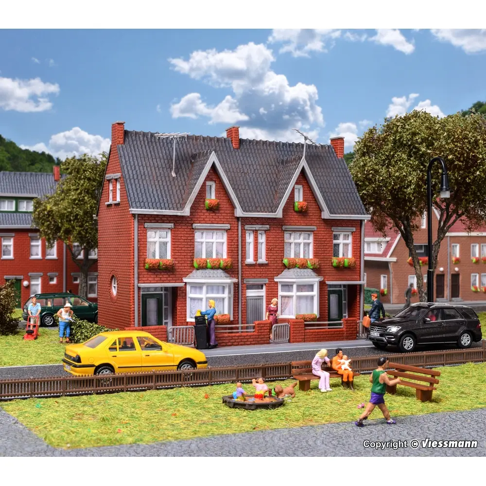 Maison avec balcon Kibri 38323 HO 1/87 - 3