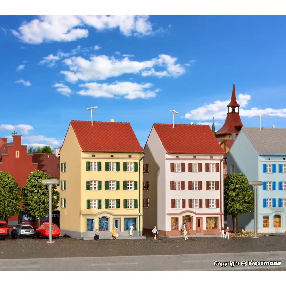 Immeubles résidentiels à étages avec commerce - Kibri 36843 - Z 1/220 - 3