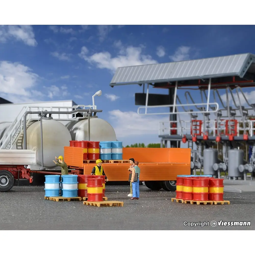 32 Barils à essence de Shell, ARAL et ESSO KIBRI 39386 -  HO 1/87 - - 3