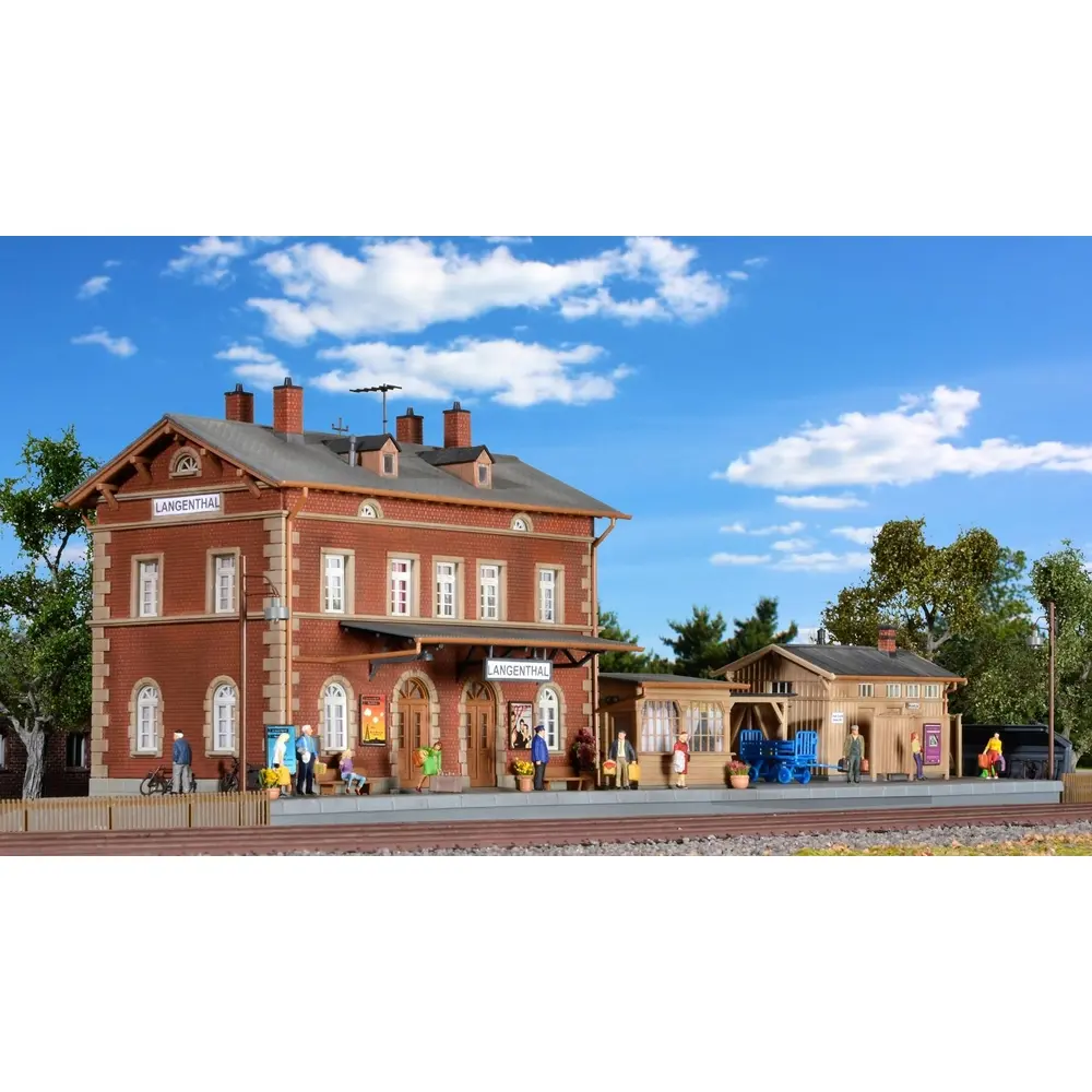 Gare de "Langenthal" avec dépendances - 3