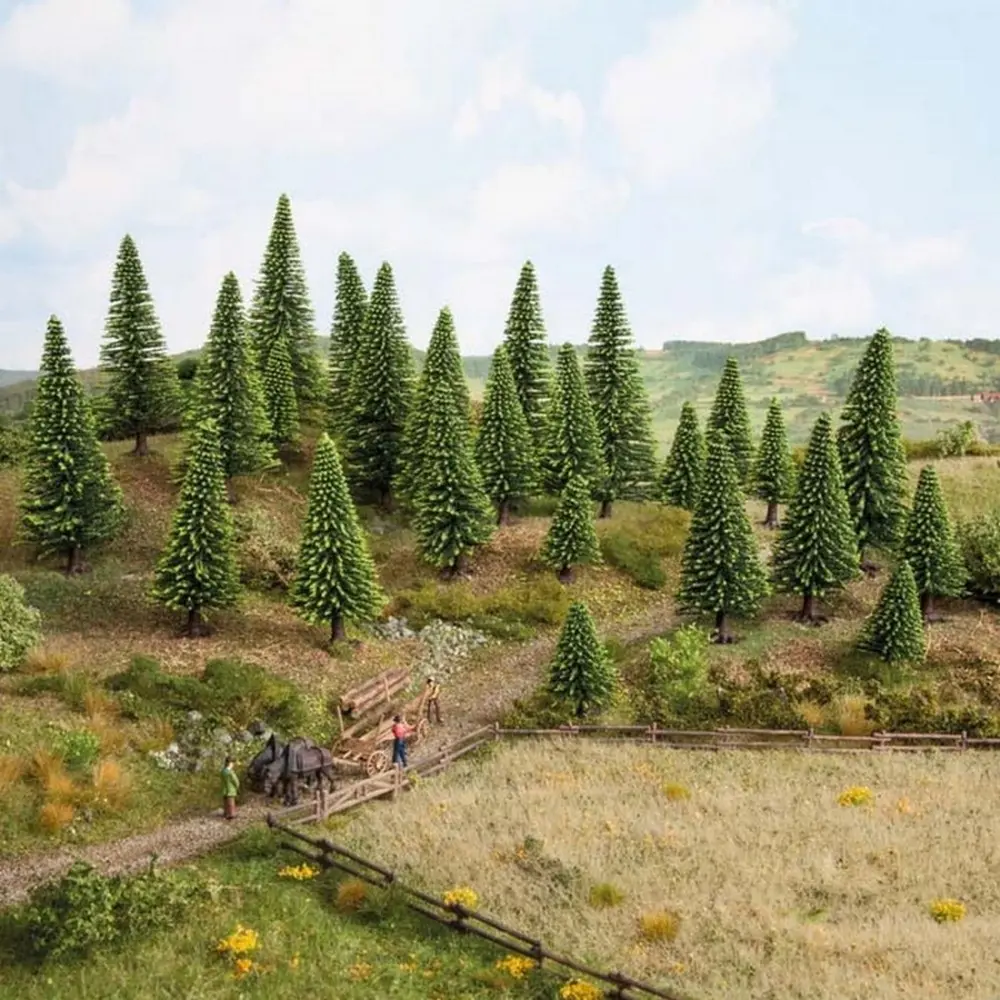 Pack de 10 sapins "Rouge" Noch 32925 - N 1/160 - Z 1/220 - Hauteur 35 à 90 mm - 2