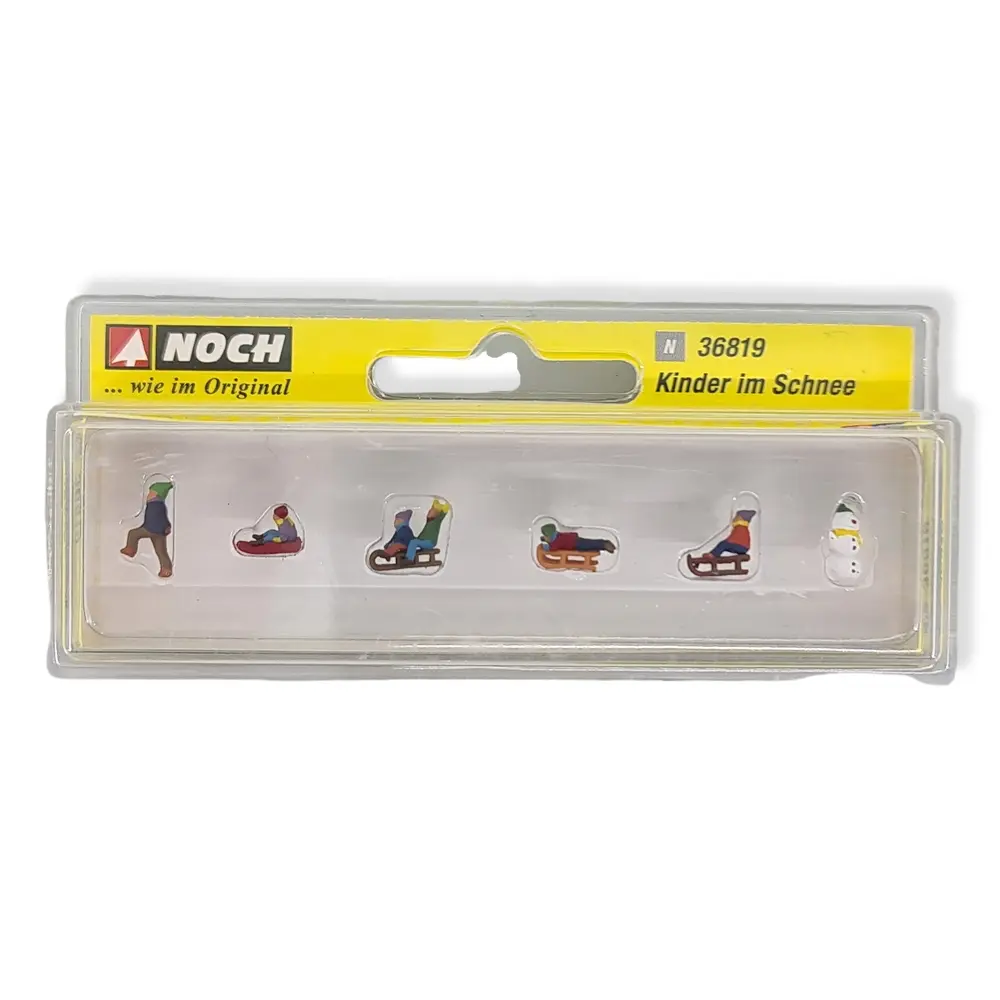 Lot 6 enfants à la neige, 4 luges et 1 bonhomme de neige NOCH 36819 - N 1/160 - 2