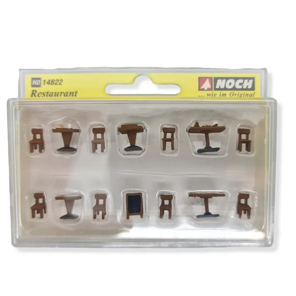 Lot "restaurant" 8 chaises, 5 tables, 1 panneau publicitaire NOCH 14822  HO 1/87 - 2