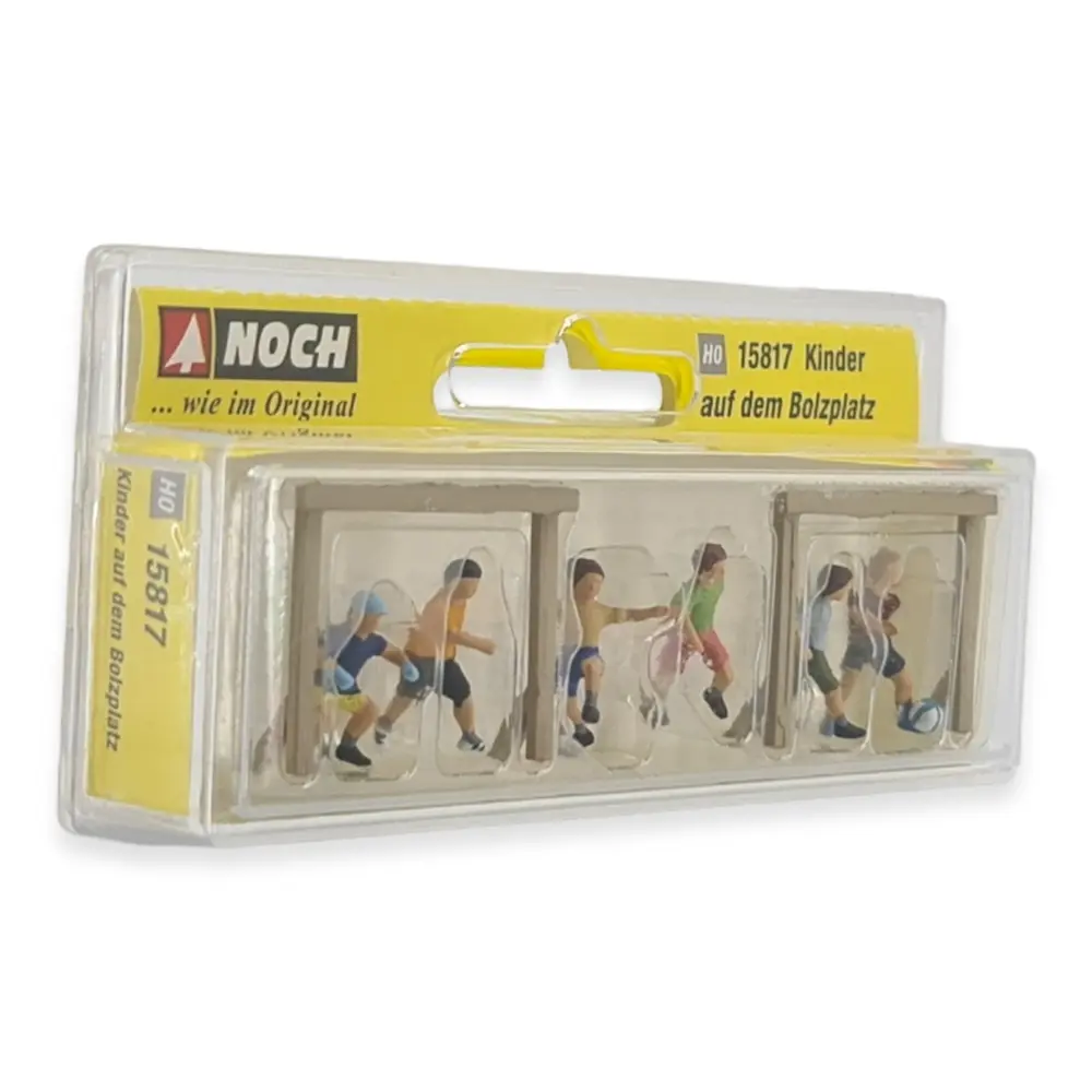 Pack de 6 enfants au terrain de foot NOCH 15817 - HO : 1/87 - 3