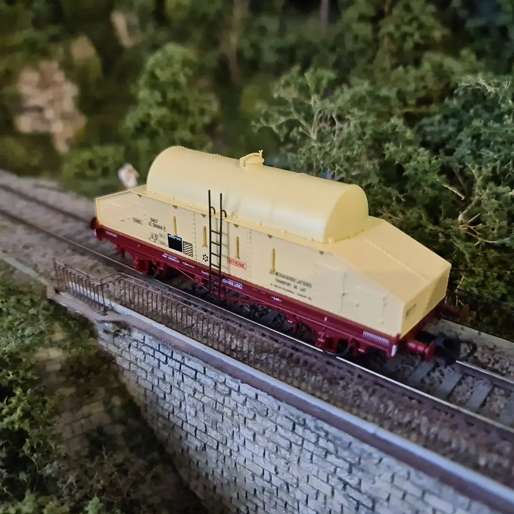 Wagon laitier "beurre frais" -  Novateur modèles 50007 - HO 1/87 - SNCF - Ep III - 2R - 5