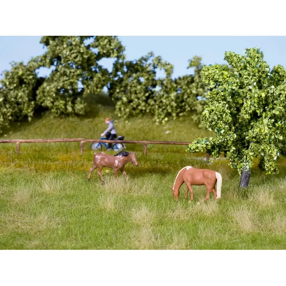 Fibre + 10 touffes d'herbes - Prairie d'été - Vert / marron - NOCH 07403 - Échelle universelle - 220 x 200 mm - 2