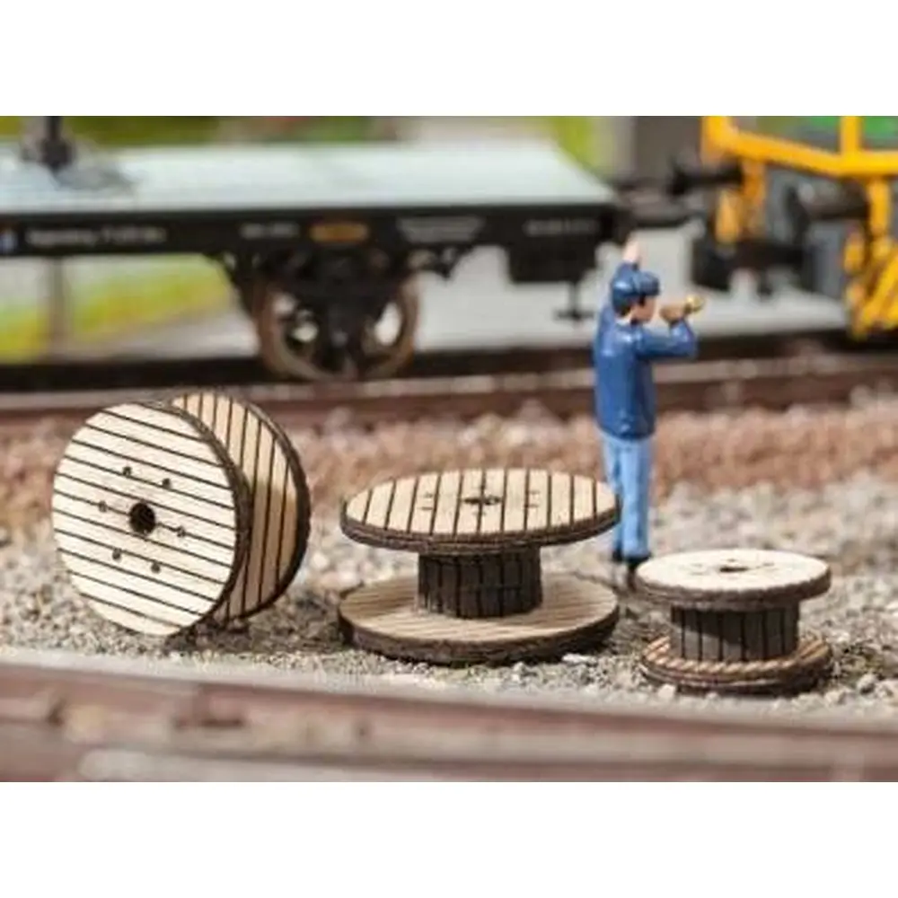 Des bobines de câble / enrouleurs NOCH 14202 - HO 1/87 - - 2