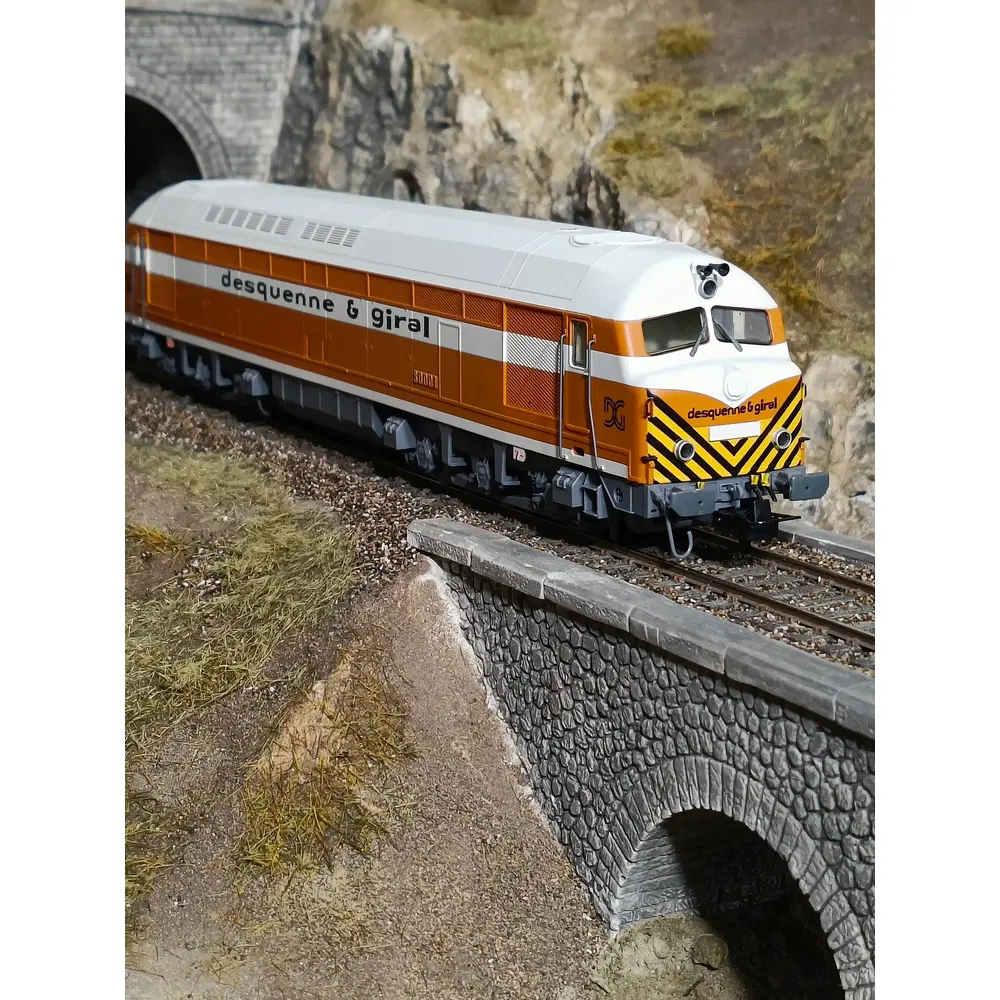 Locomotive diesel CC 80001 Belphégor - Mistral 25-01-S004 - HO 1/87 - SNCF - Ep IV - Analogique - 2R - 8