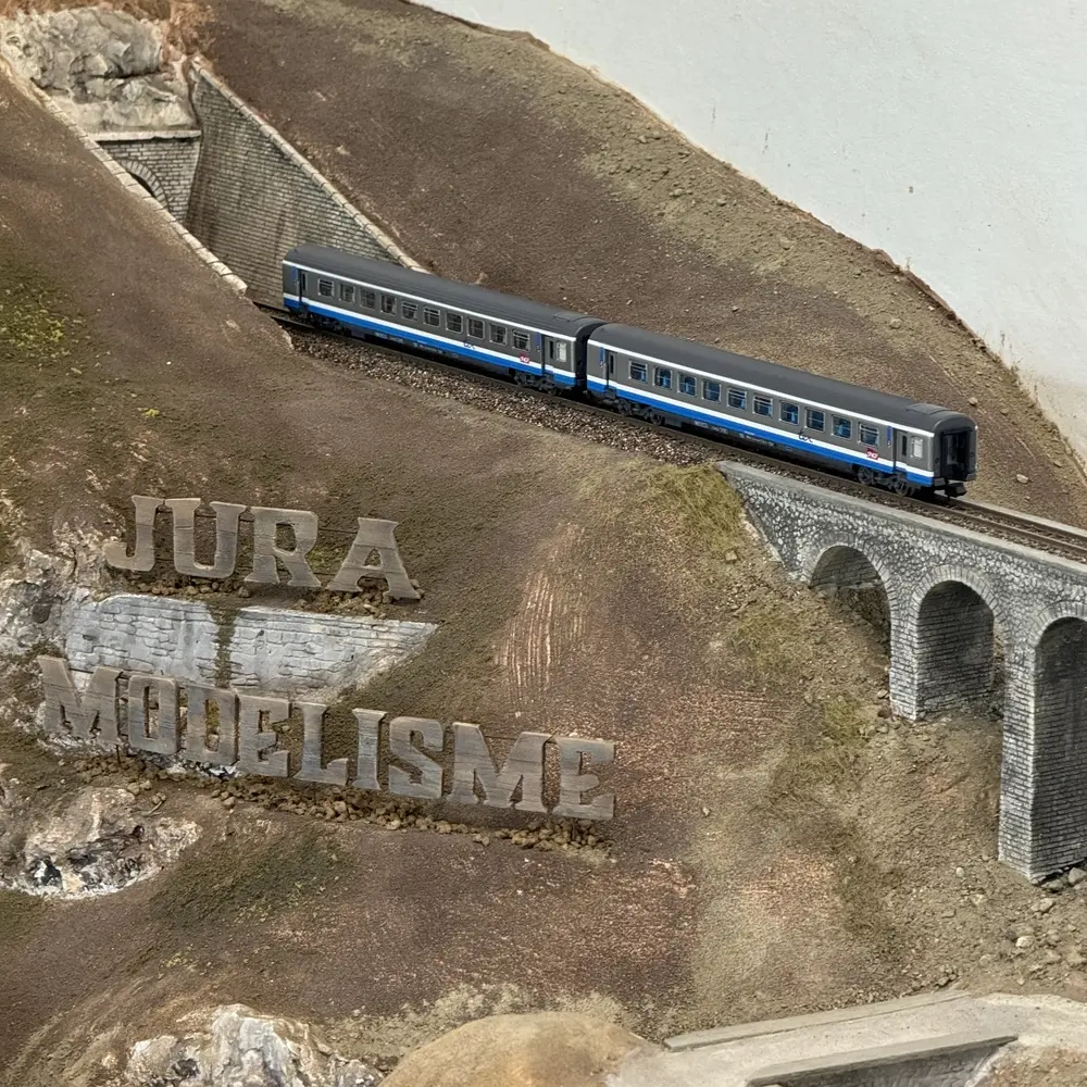 Coffret de 2 voitures corail TER Rhône Alpes - Piko 94315 - N 1/160 - SNCF - Ep V - 2R - 5