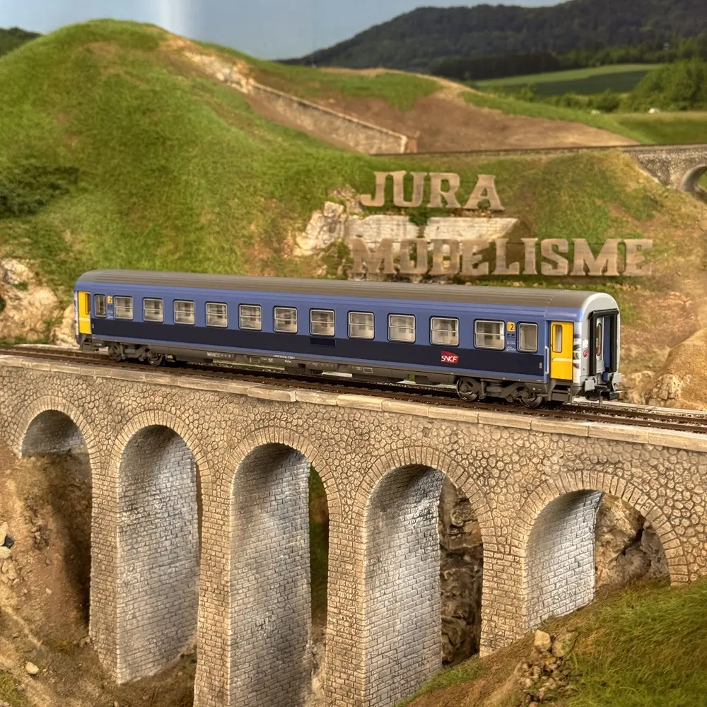 Voiture voyageurs Corail VU Lunéa - Piko 97135 - HO 1/87 - SNCF - EP VI - 2R - 5