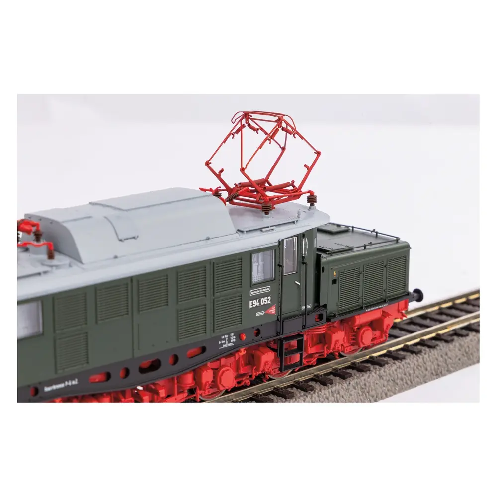 E-locomotive E 94 de la DR - Piko 51475 - HO 1/87 - Ep III - DCC sound - 2R - 4