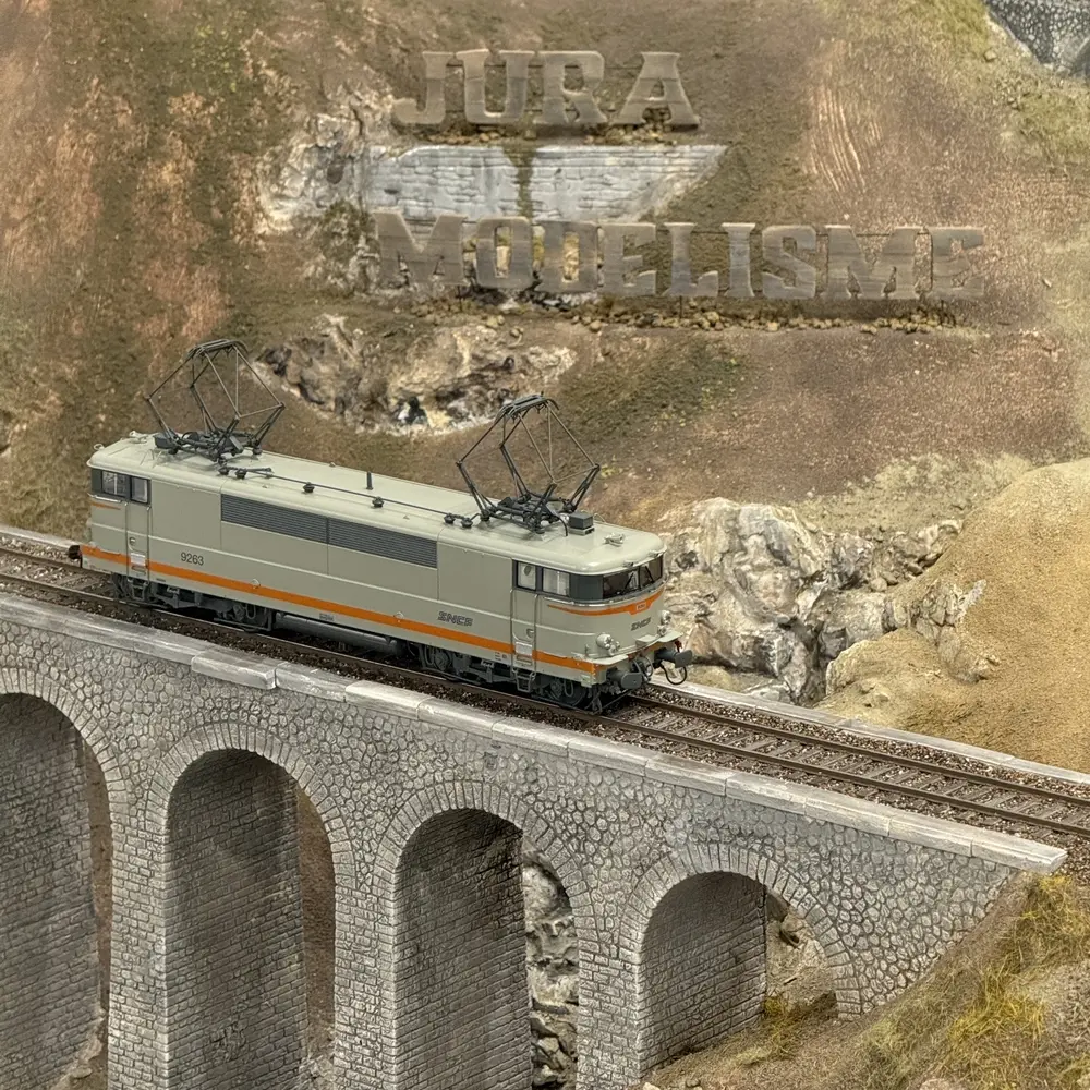 Locomotive électrique BB 9263 - Ree Modèles MB085 - HO 1/87 - SNCF - Ep IV-V - Analogique - 2R - 5