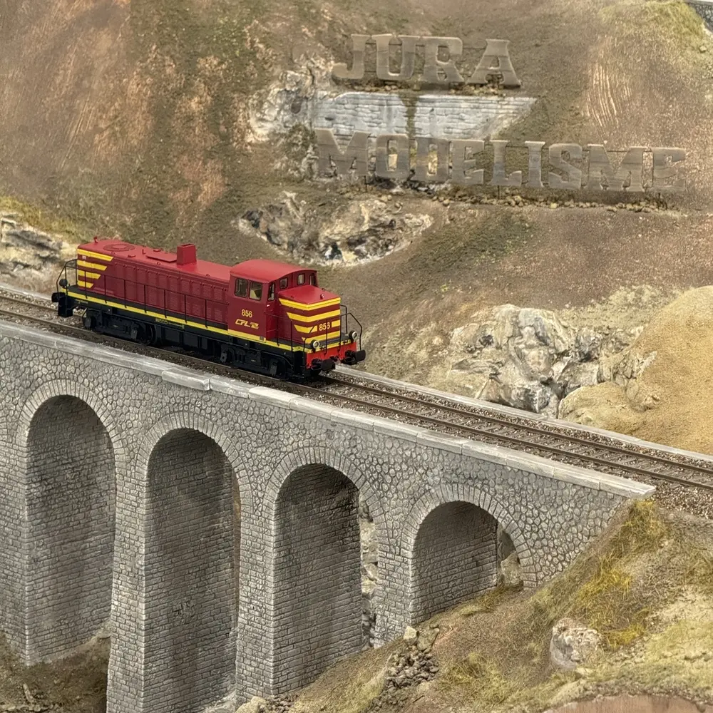 Locomotive Diesel 856 -Soute 5000L - Analogique - REE MODELES JM016 - CFL - HO Ep IV-V - 5