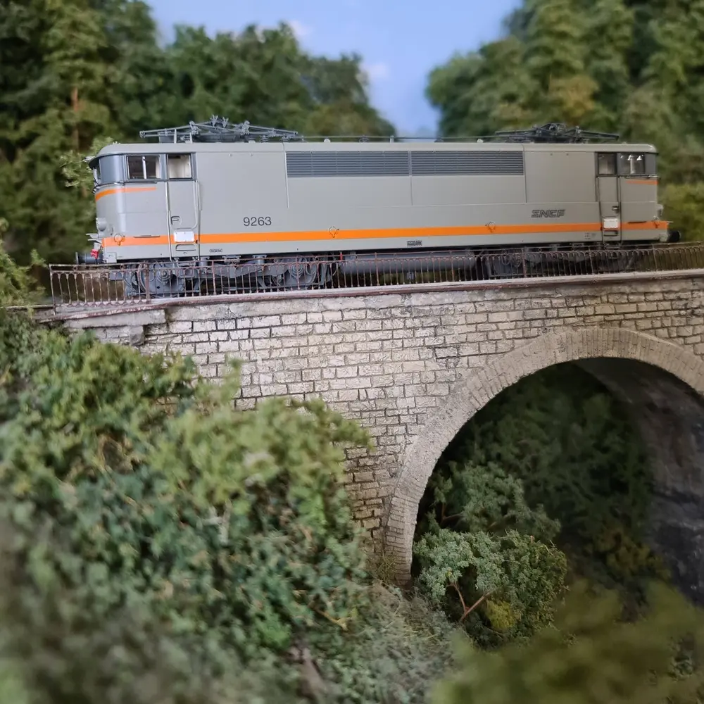 Locomotive électrique BB 9263 - Ree Modèles MB085 - HO 1/87 - SNCF - Ep IV-V - Analogique - 2R - 7