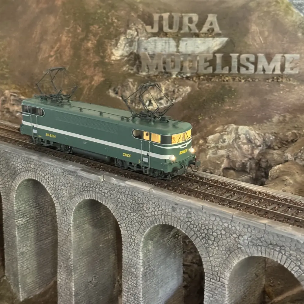 Locomotive électrique BB 9214 REE Modèles MB084SAC - HO : 1/87 - SNCF - EP IV - 5